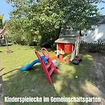 Kuestenbude Strandbude * Groemitz